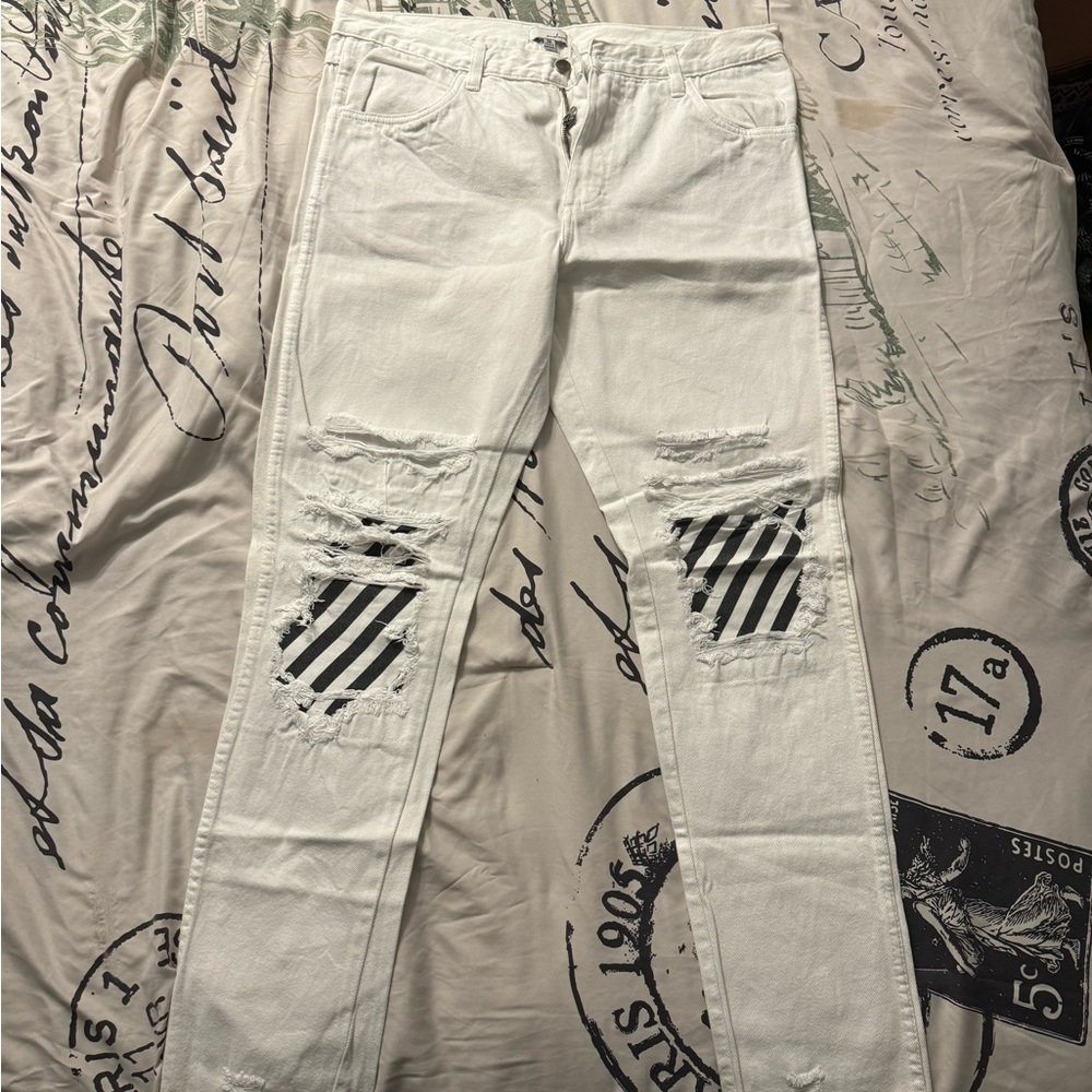 Enslaved Jeans
36w
White
Distressed

#jeans #denim #holidays #sale #gift